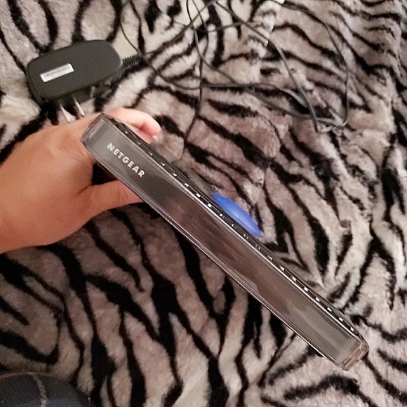 Router - Picture 3 of 6